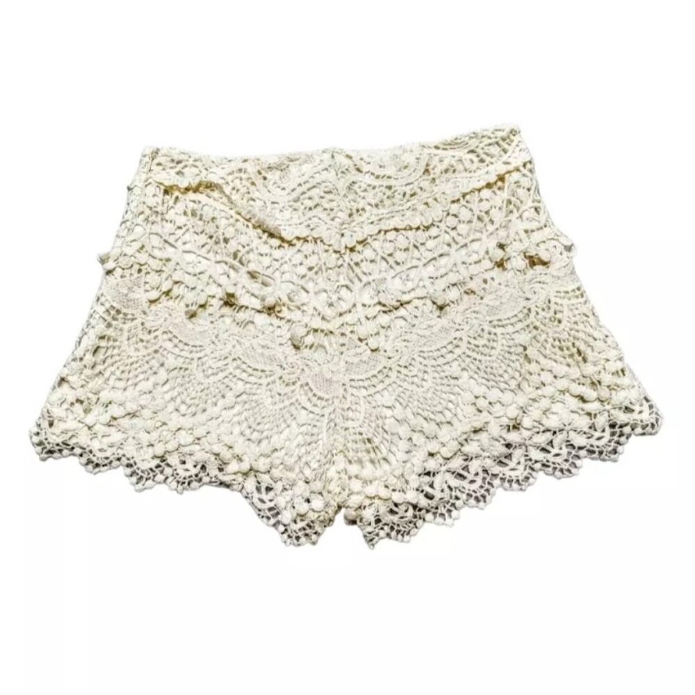URBAN OUTFITTERS / KIMCHI BLUE Shorts White Lace Boho Crochet High Waisted, 2 - Picture 3 of 13
